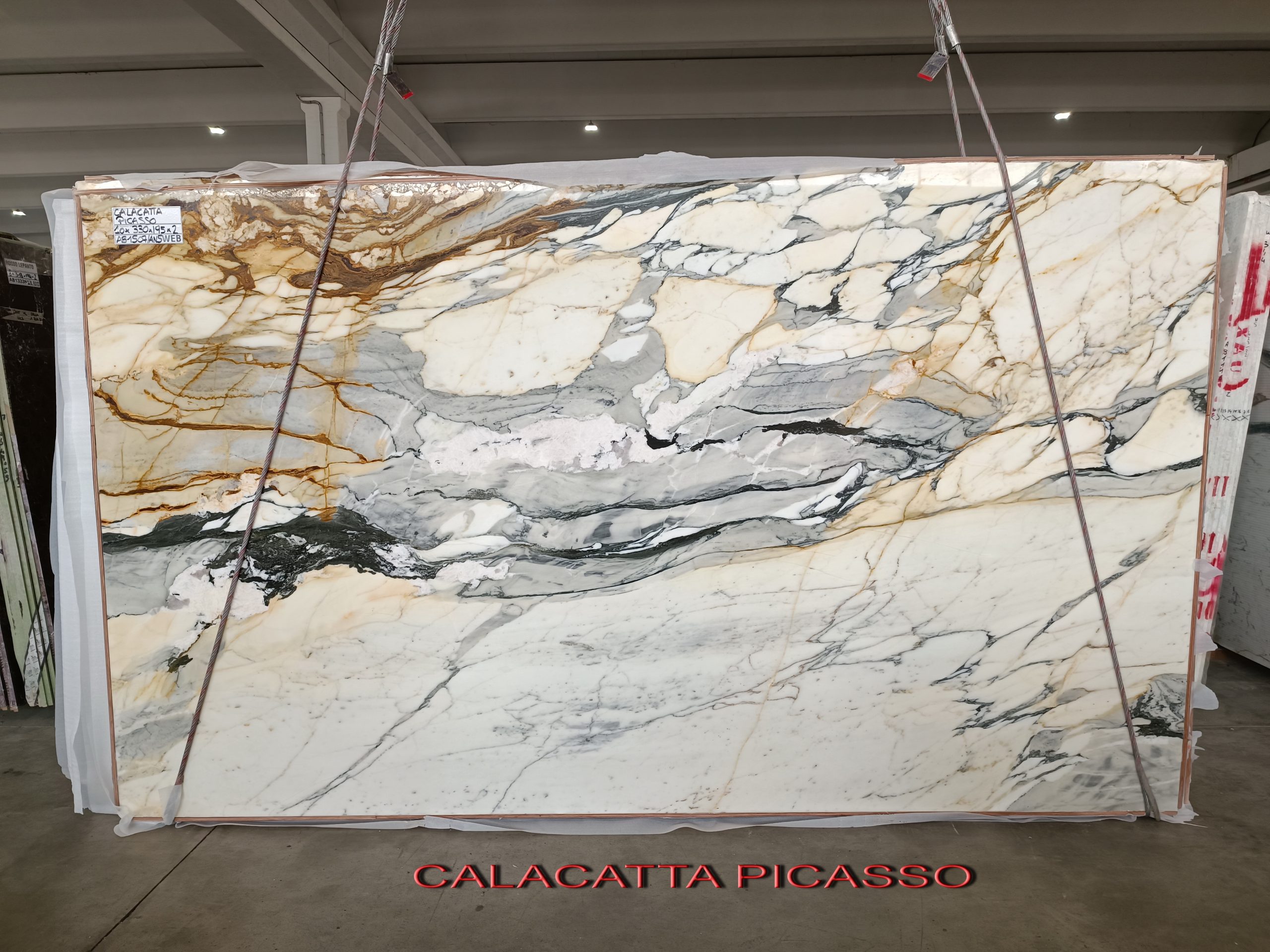 marmură CALACATTA PICASSO originar din 🇮🇹 Italia CALACATTA PICASSO marmură Maro din 🇮🇹 Italia