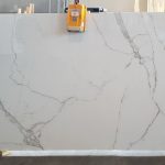 CALACATTA STATUARIO THICK VEIN EXTRA porțelan Alb din 🇮🇹 Italia
