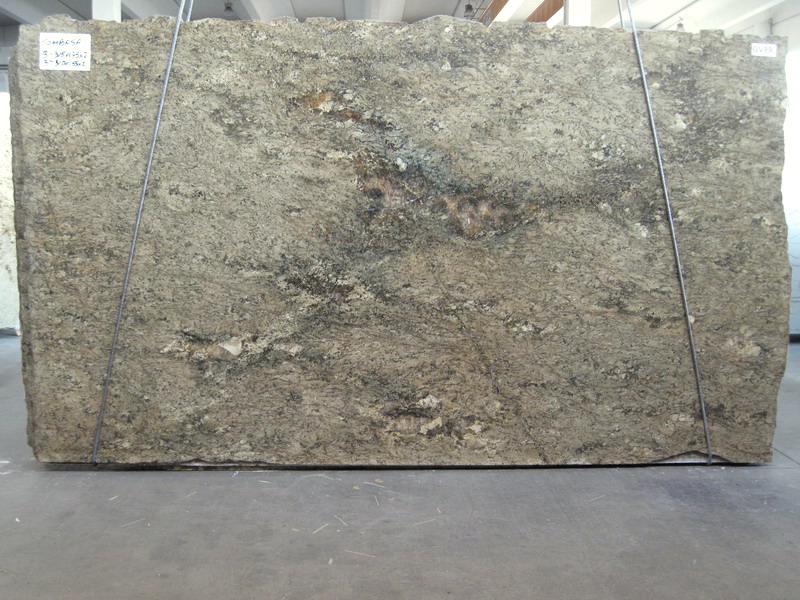 granit MOMBASA originar din 🇧🇷 Brazila MOMBASA granit Verde din 🇧🇷 Brazila