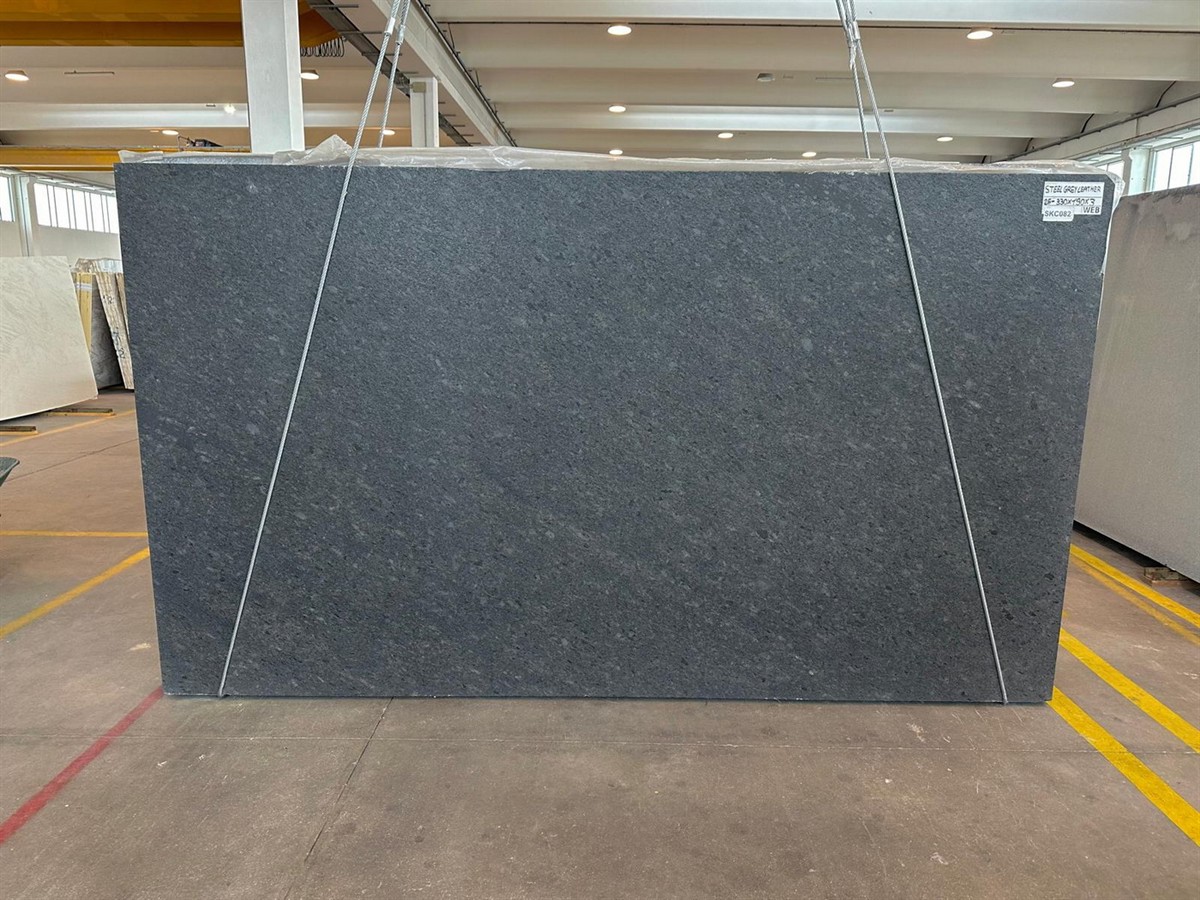 granit STEEL GREY spazzolato originar din 🇮🇳 India STEEL GREY spazzolato granit Gri din 🇮🇳 India